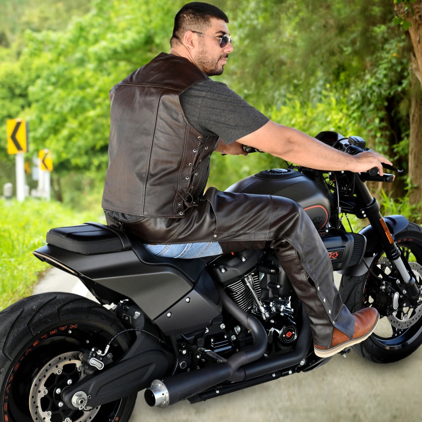 Motorcycle Leather Vest for Men With Concealed Pocket Adjustable Laces